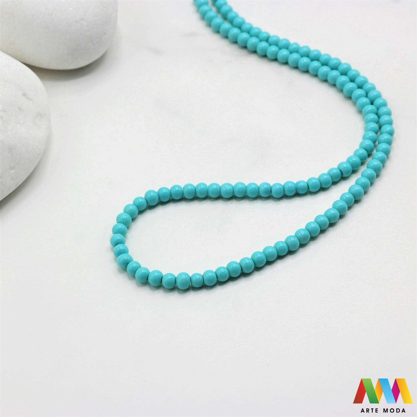 stakleni niz staklo perle zrna zrno staklena perla okrugle okrugla Staklene okrugle perle koje služe za nizanje i izradu nakita poput narukvica i ogrlica te torbica i ostalih modnih dodataka