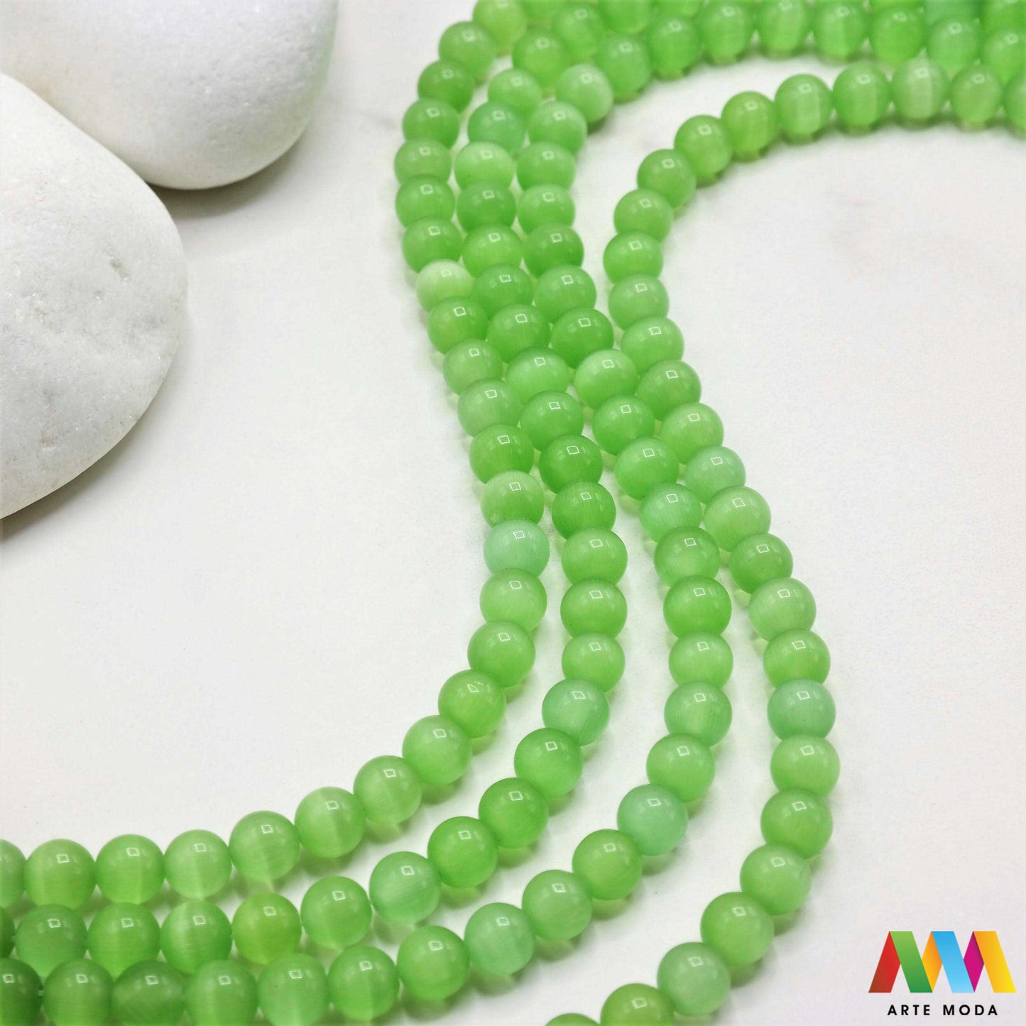 stakleni niz staklo perle zrna zrno staklena perla okrugle okrugla Staklene okrugle perle koje služe za nizanje i izradu nakita poput narukvica i ogrlica te torbica i ostalih modnih dodataka