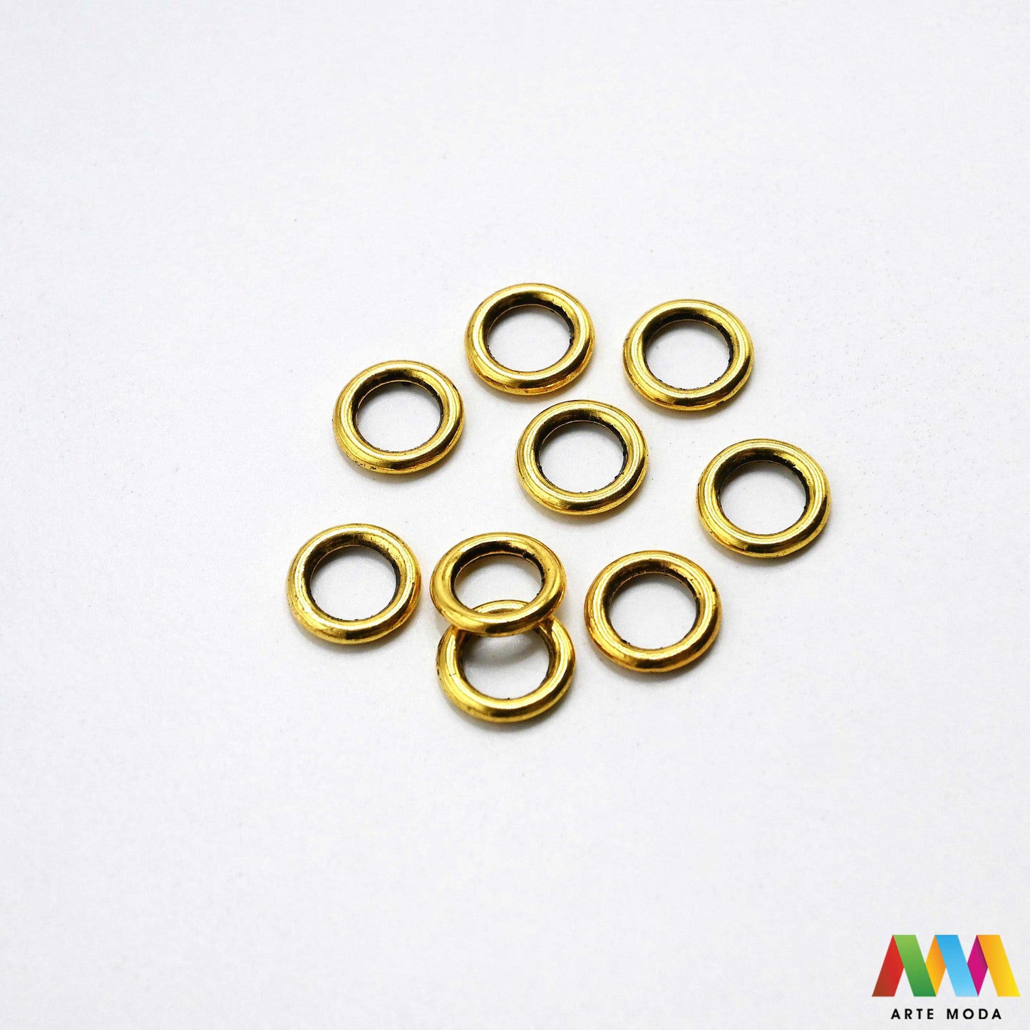 alkice spojnice karike jump rings spojni prstenovi metalni kolutovi DIY pribor repromaterijal srebrne zlatne izrada nakita spajanje perli metalne za nakit otvorene zatvorene izradu materijal prsten elementi narukvice ogrlice Osigurajte čvrstinu nakitu Metalne alkice su neizostavne spojnice spajanje kopči privjesaka lanaca Birajte između prstenova u raznim veličinama bojama bronca složenost vašeg uradi sam projekta kvalitetne alkice pružit profesionalan siguran završetak kreaciji arte moda repromaterijal