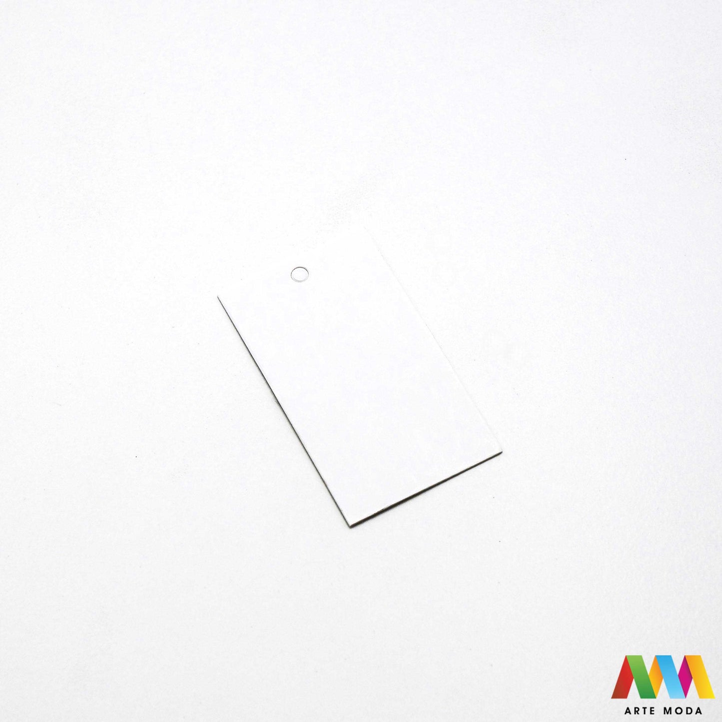 kartoni za izlaganje nakita ambalaža nakit pakiranje DIY ručni rad ogrlice naušnice prstenje nanožnice nanogice karton kartončić papir Idealna ambalaža za zaštitu i prezentaciju vašeg ručno rađenog nakita Nudimo širok izbor ambalaže za nakit koja će vašim kreacijama dati profesionalni izgled Naši kartoni za nakit su izrađeni od kvalitetnih materijala i dizajnirani kako bi zaštitili vaš nakit od oštećenja