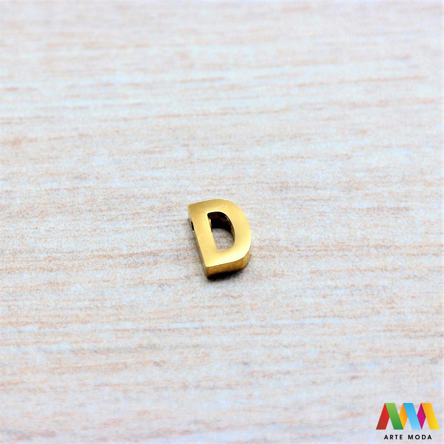 A slovo slova privjesak s jednom rupom privjesak od čelika privjesak čelik repromaterijal čelični ogrlice ogrlica narukvica narukvice nanožnica nehrđajući slova izrađena od nehrđajućeg čelika 316L koja služe za izradu nakita poput narukvica ili ogrlica najčešće se koriste za nizanje na sajlu, gumu, flaks i ostale materijale