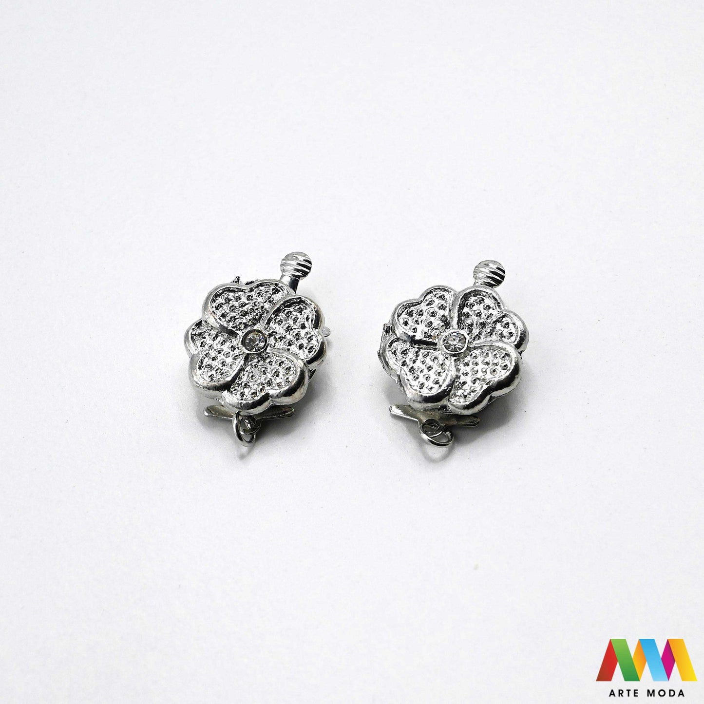 ukrasna kopča starinski nakit togl zatvarač DIY vintage romantični ukrasne kopče motivima OT dekorativni zatvarači metalni pribor statement završeci ogrlica luksuzni zlatne srebrne narukvica ukrasima luksuzne Mornarska detalje kolekcija ukrasnih metalnih kopči motive srca leptira kormila filigrana portreta dekorativni zatvarači pretvaraju svaku ogrlicu unikatni komad nakita vintage šarm mornarsku svježinu tematski zatvarači osigurat uradi sam projekt zapažen stilski besprijekoran arte moda repromaterijal