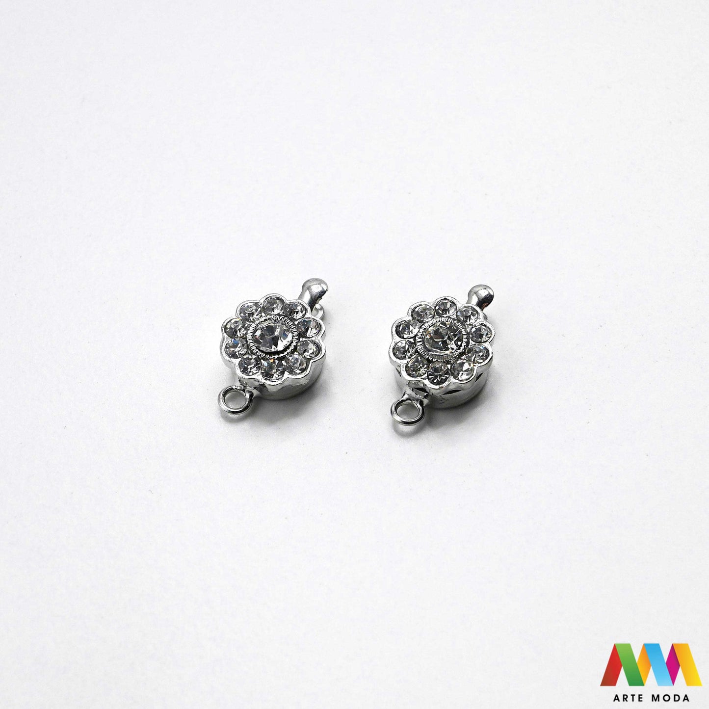 ukrasna kopča starinski nakit togl zatvarač DIY vintage romantični ukrasne kopče motivima OT dekorativni zatvarači metalni pribor statement završeci ogrlica luksuzni zlatne srebrne narukvica ukrasima luksuzne Mornarska detalje kolekcija ukrasnih metalnih kopči motive srca leptira kormila filigrana portreta dekorativni zatvarači pretvaraju svaku ogrlicu unikatni komad nakita vintage šarm mornarsku svježinu tematski zatvarači osigurat uradi sam projekt zapažen stilski besprijekoran arte moda repromaterijal