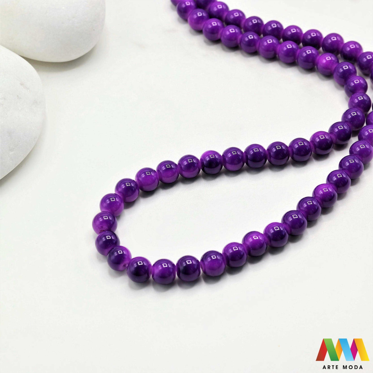 stakleni niz staklo perle zrna zrno staklena perla okrugle okrugla Staklene okrugle perle koje služe za nizanje i izradu nakita poput narukvica i ogrlica te torbica i ostalih modnih dodataka