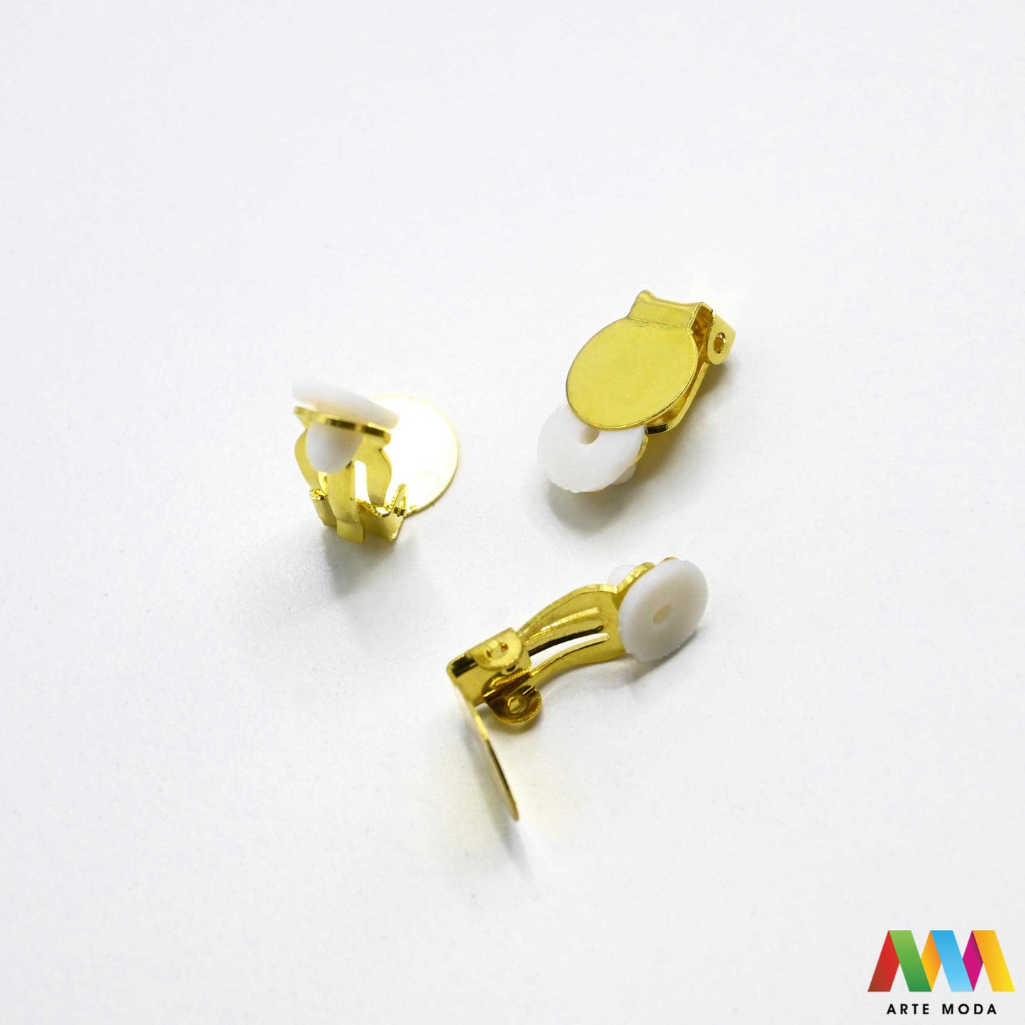 metalne klipse za nauĆĄnice baze bez buĆĄenja mehanizam izradu nakita uĆĄiju DIY nakit metalni pribor udobne klips nakit materijal ukrasi ploÄica lijepljenje komponente klip ploÄicom uho kukicom kuka IzraÄujte nauĆĄnice Metalne klipse baze koji nemaju probuĆĄene uĆĄi ili ĆŸele udobnije rjeĆĄenje za teĆŸi nakit NaĆĄe baze s ploÄicama za lijepljenje ili kukicama omoguÄuju laku personalizaciju perlama i kristalima Osigurajte stil i udobnost uz kvalitetne metalne komponente uradi sam nauĆĄnice arte moda repromaterijal