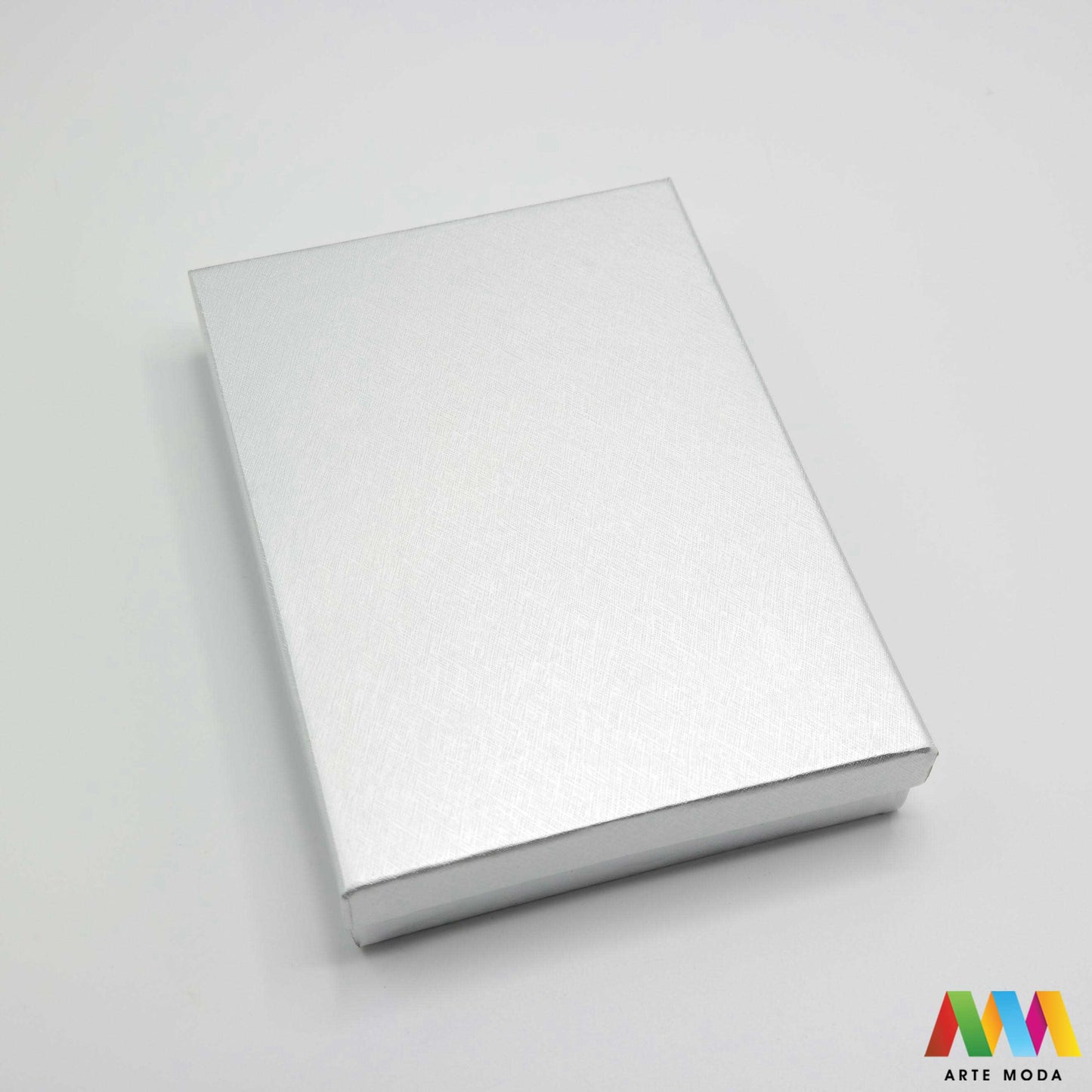 ukrasne kartonske kutije za nakit papir spužva ambalaža ogrlice narukvice nanožnice naušnice prsten kutija ukrasna kutijica kartonska karton ukrasne kartonske kutije za nakit u raznim bojama izrađene od papira i spužve koriste se kao ambalaža za ogrlice narukvice nanožnice naušnice i prstenove arte moda