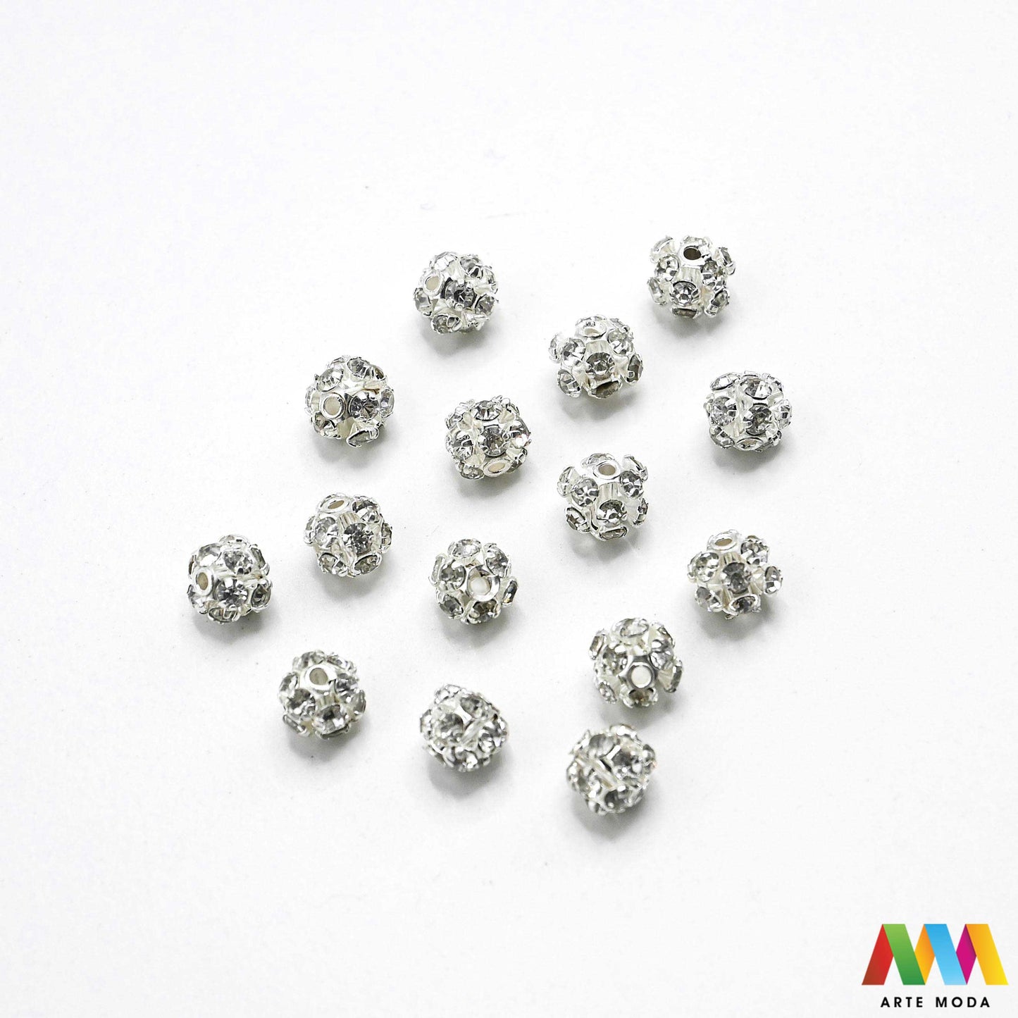 shamballa disco kugle kristalne perle sjajne kuglice cirkoni glamur nakit izrada narukvica DIY svjetlucavo šarene pave s kristalima za svjetlucave narukvice materijal ogrlice Dodajte dozu glamura svojim kreacijama su prekrivene stotinama sitnih kristala koji pružaju efekt Ove svjetlucave perle su idealne za izradu popularnih elegantnih naušnica i upečatljivih ogrlica Dostupne u širokoj paleti boja naše kristalne kuglice osigurat će da vaš uradi sam nakit bude u centru pažnje arte moda repromaterijal
