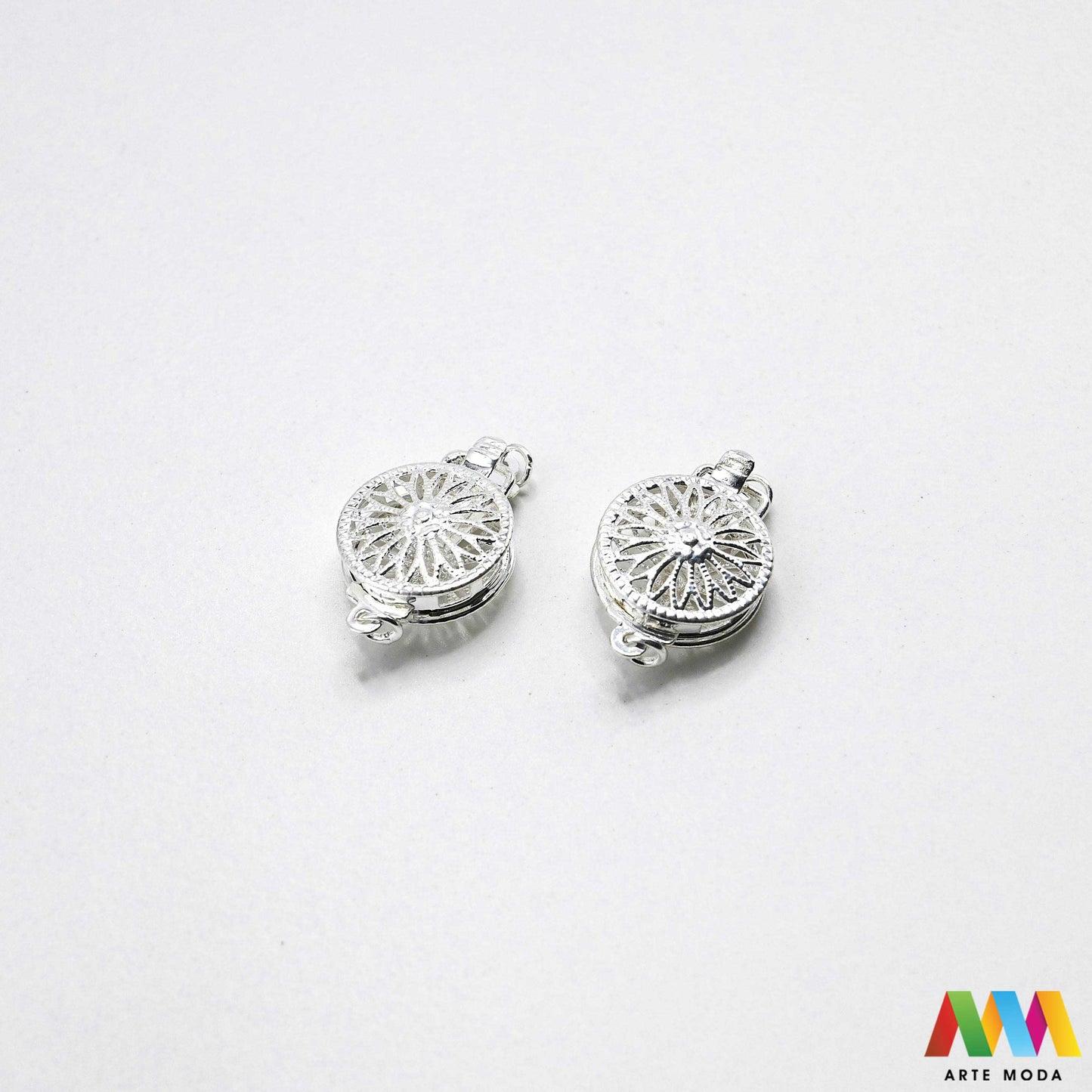 ukrasna kopča starinski nakit togl zatvarač DIY vintage romantični ukrasne kopče motivima OT dekorativni zatvarači metalni pribor statement završeci ogrlica luksuzni zlatne srebrne narukvica ukrasima luksuzne Mornarska detalje kolekcija ukrasnih metalnih kopči motive srca leptira kormila filigrana portreta dekorativni zatvarači pretvaraju svaku ogrlicu unikatni komad nakita vintage šarm mornarsku svježinu tematski zatvarači osigurat uradi sam projekt zapažen stilski besprijekoran arte moda repromaterijal