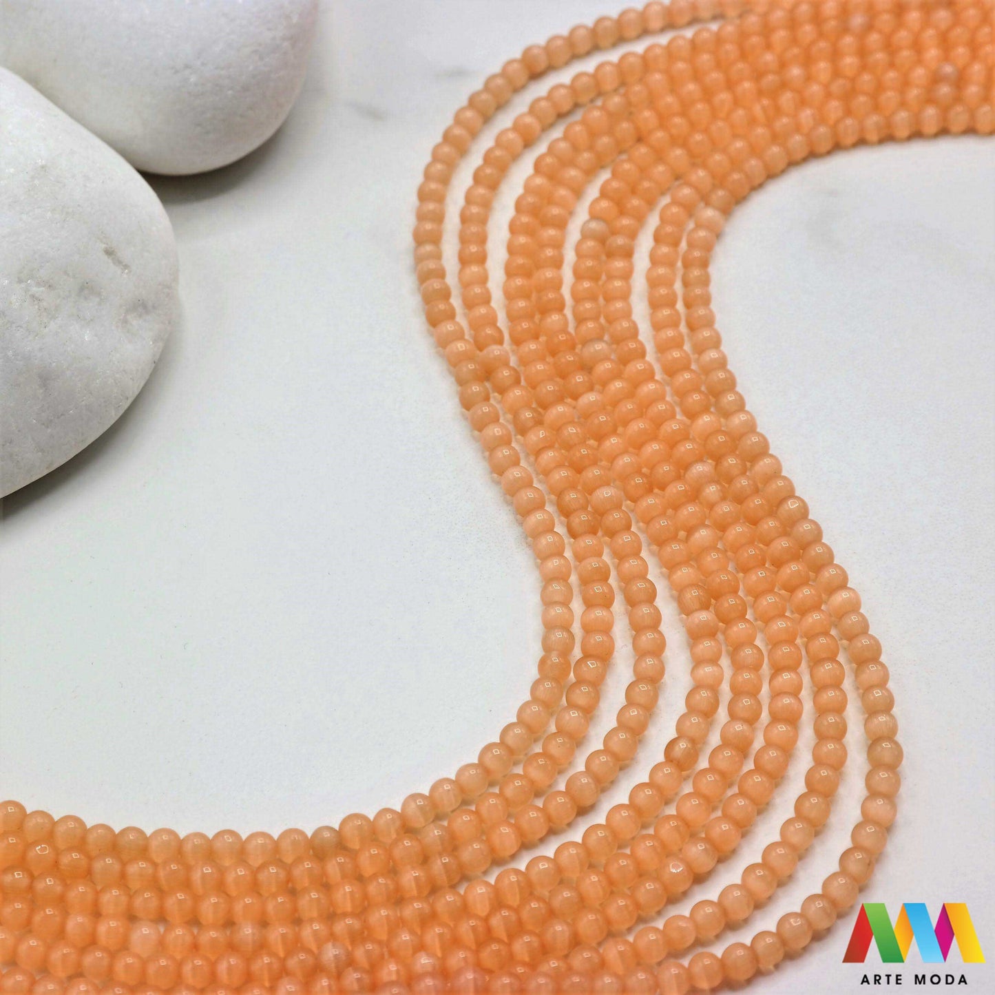 stakleni niz staklo perle zrna zrno staklena perla okrugle okrugla Staklene okrugle perle koje služe za nizanje i izradu nakita poput narukvica i ogrlica te torbica i ostalih modnih dodataka