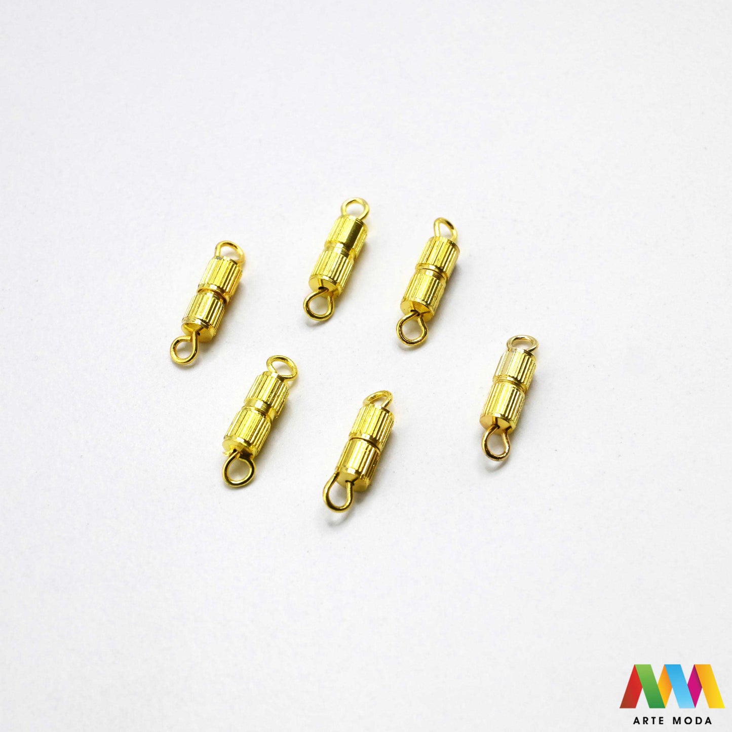 ukrasna kopča starinski nakit togl zatvarač DIY vintage romantični ukrasne kopče motivima OT dekorativni zatvarači metalni pribor statement završeci ogrlica luksuzni zlatne srebrne narukvica ukrasima luksuzne Mornarska detalje kolekcija ukrasnih metalnih kopči motive srca leptira kormila filigrana portreta dekorativni zatvarači pretvaraju svaku ogrlicu unikatni komad nakita vintage šarm mornarsku svježinu tematski zatvarači osigurat uradi sam projekt zapažen stilski besprijekoran arte moda repromaterijal