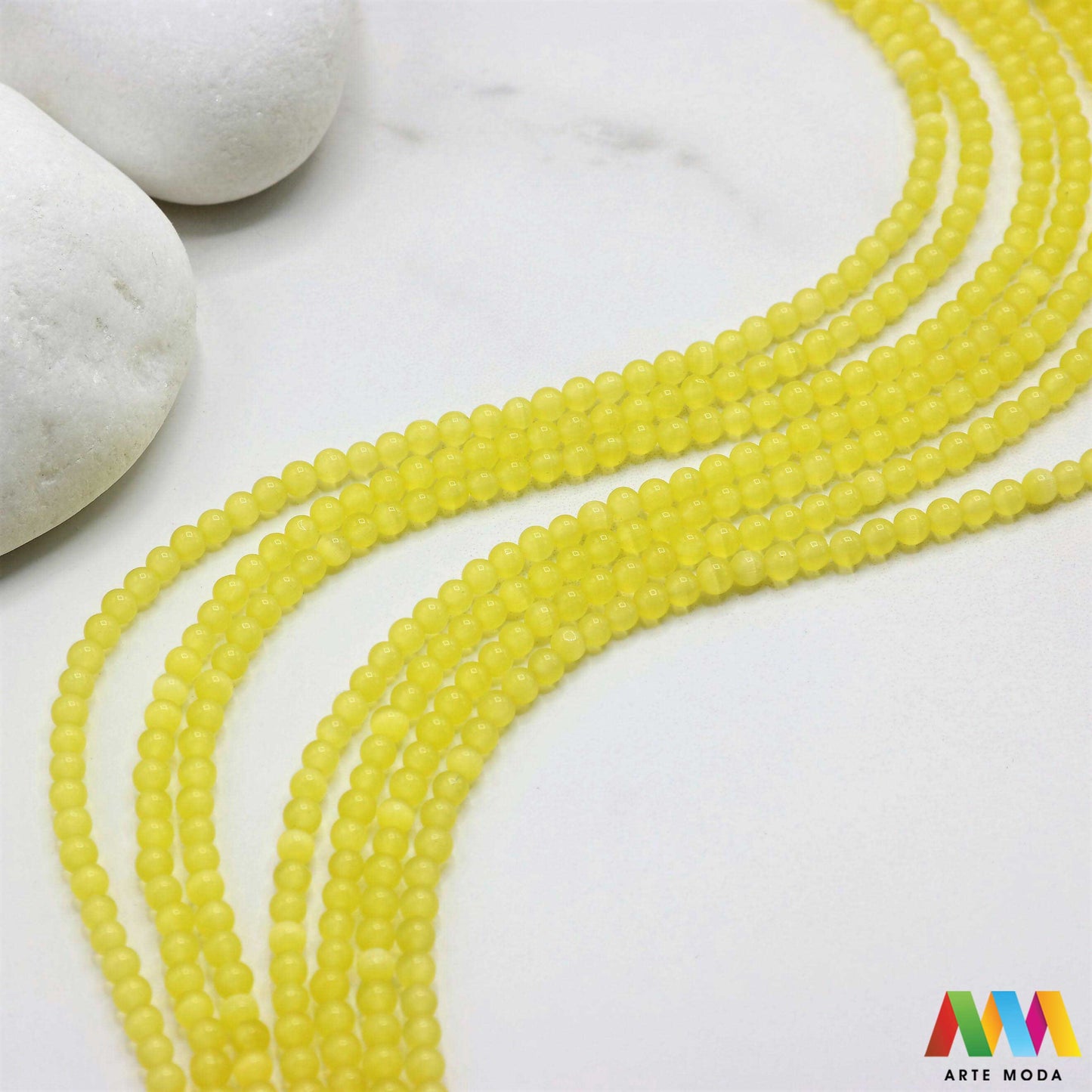 stakleni niz staklo perle zrna zrno staklena perla okrugle okrugla Staklene okrugle perle koje služe za nizanje i izradu nakita poput narukvica i ogrlica te torbica i ostalih modnih dodataka