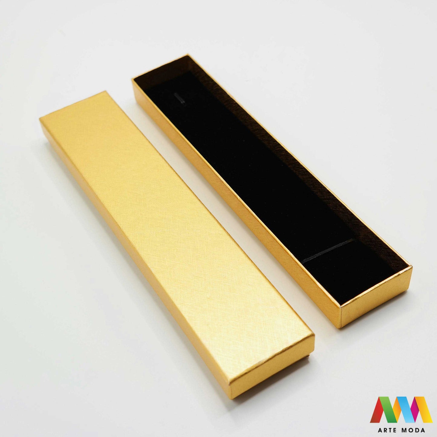 ukrasne kartonske kutije za nakit papir spužva ambalaža ogrlice narukvice nanožnice naušnice prsten kutija ukrasna kutijica kartonska karton ukrasne kartonske kutije za nakit u raznim bojama izrađene od papira i spužve koriste se kao ambalaža za ogrlice narukvice nanožnice naušnice i prstenove arte moda