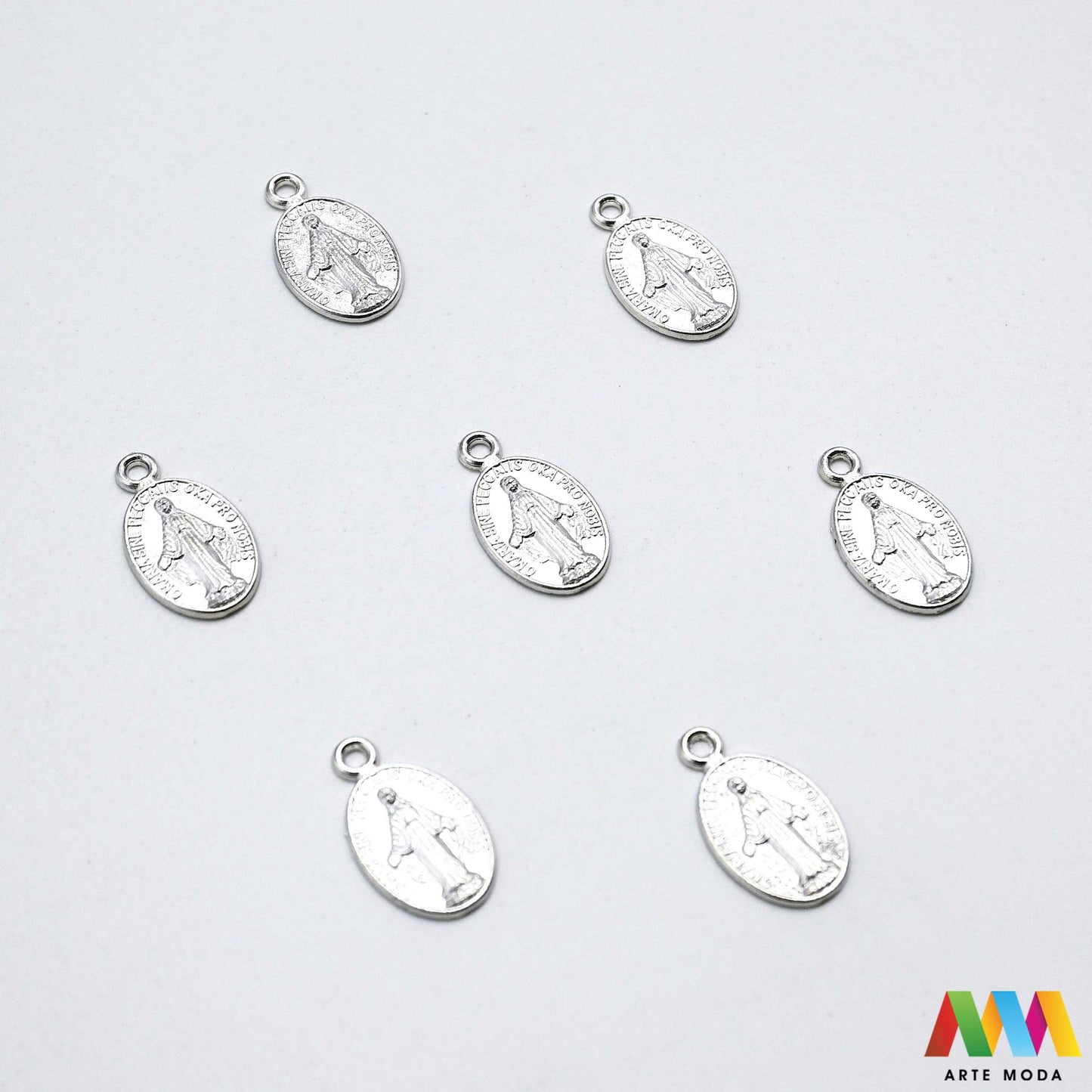 metalni sakralni privjesci krunice jednom rupom vjerski izrada krunica sakralni nakit molitvene narukvice kršćanski medaljice DIY religiozni uradi sam križevi Čudotvorna medaljica sakralne predmete metalnim privjescima jednu rupu nizanje na lančić konac žicu izradu krunica molitvenih narukvica drugih vjerskih suvenira te brojanica ogrlica dodatak za privjeske za ključeve torbe Izrađeni su od metala jedinstven vjerski predmet poklon Neka vaša vjera inspirira vašu kreativnost arte moda repromaterijal