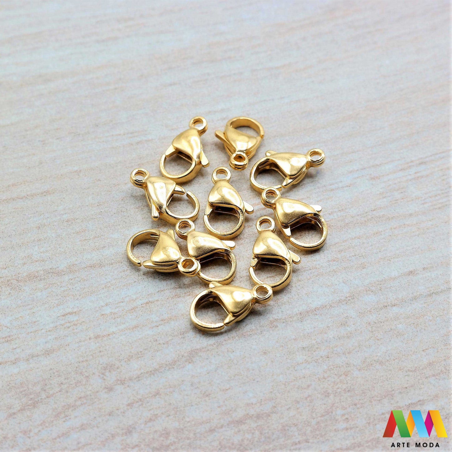 repromaterijal čelični kopče za nakit izradu nehrđajući čelik nakit pribor DIY nakit ogrlice narukvice lančiće nakitni elementi ručni rad čelične inox kopča zatvarači završeci karabin kreacije izdržljivih i elegantnih kopči od nehrđajućeg čelika klasična karabin kopča praktična magnetska kopča ili neki drugi model naše kopče sigurno zatvaranje i profesionalan izgled vašim narukvicama ogrlicama i lančićima DIY nakit kvaliteta koja traje otporna je na koroziju i hipoalergena arte moda repromaterijal