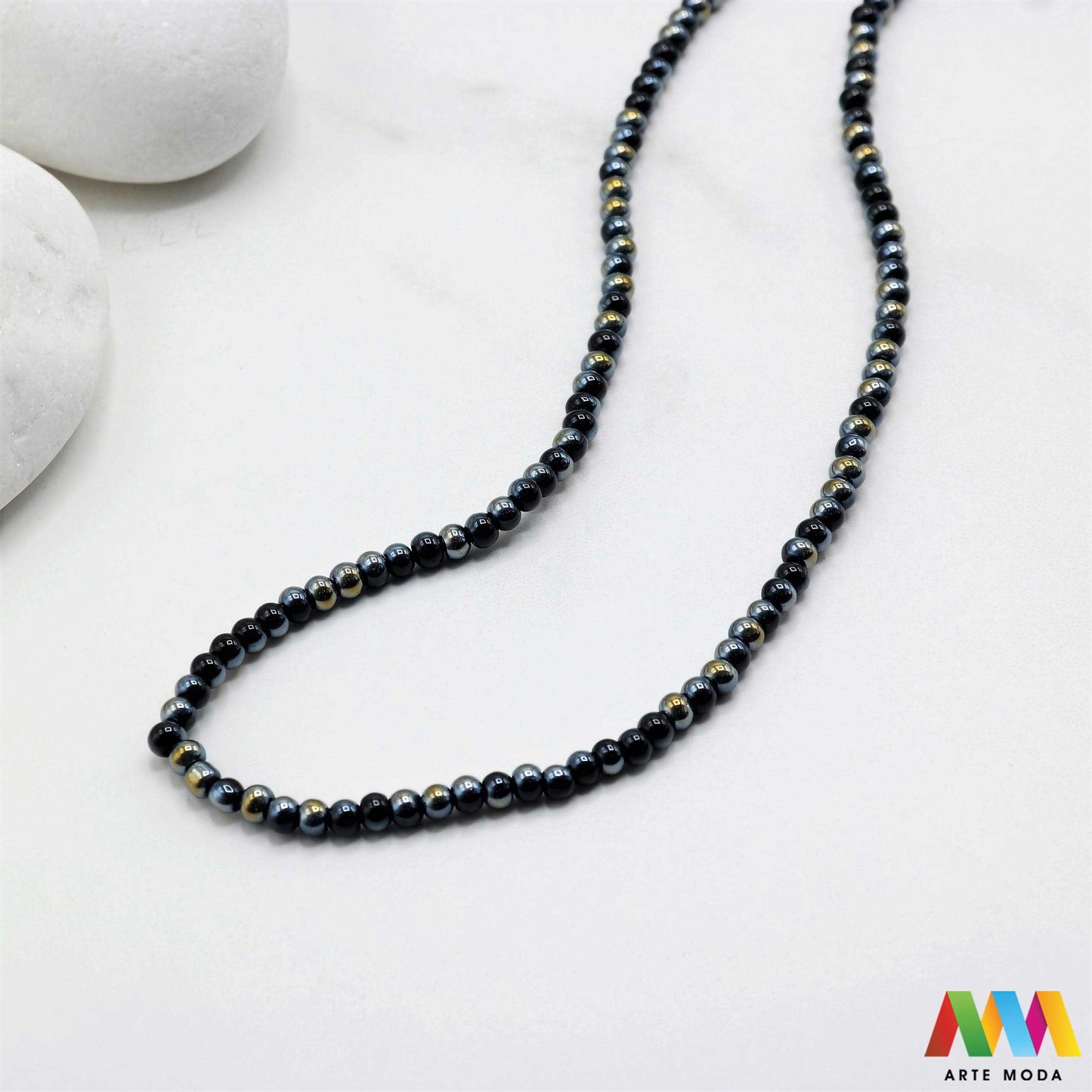 stakleni niz staklo perle zrna zrno staklena perla okrugle okrugla Staklene okrugle perle koje služe za nizanje i izradu nakita poput narukvica i ogrlica te torbica i ostalih modnih dodataka