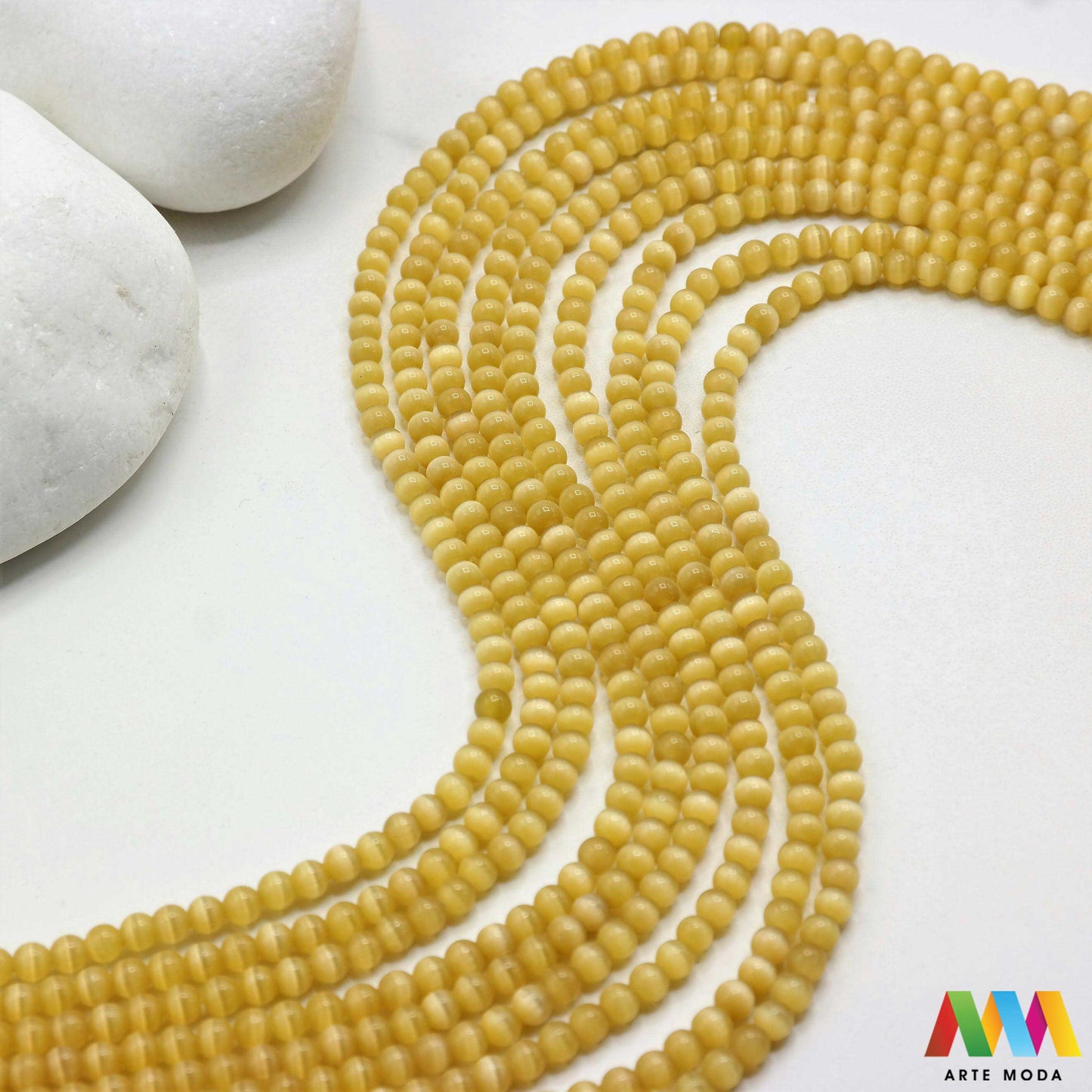 stakleni niz staklo perle zrna zrno staklena perla okrugle okrugla Staklene okrugle perle koje služe za nizanje i izradu nakita poput narukvica i ogrlica te torbica i ostalih modnih dodataka