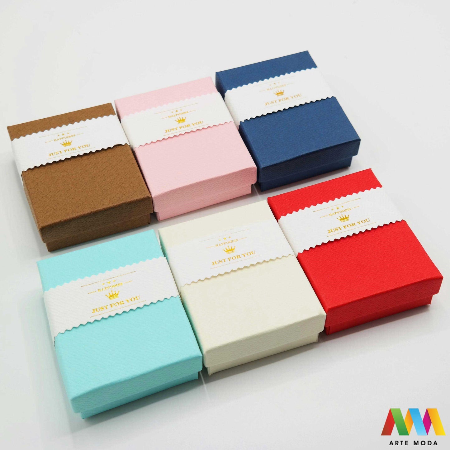 ukrasne kartonske kutije za nakit papir spužva ambalaža ogrlice narukvice nanožnice naušnice prsten kutija ukrasna kutijica kartonska karton ukrasne kartonske kutije za nakit u raznim bojama izrađene od papira i spužve koriste se kao ambalaža za ogrlice narukvice nanožnice naušnice i prstenove arte moda