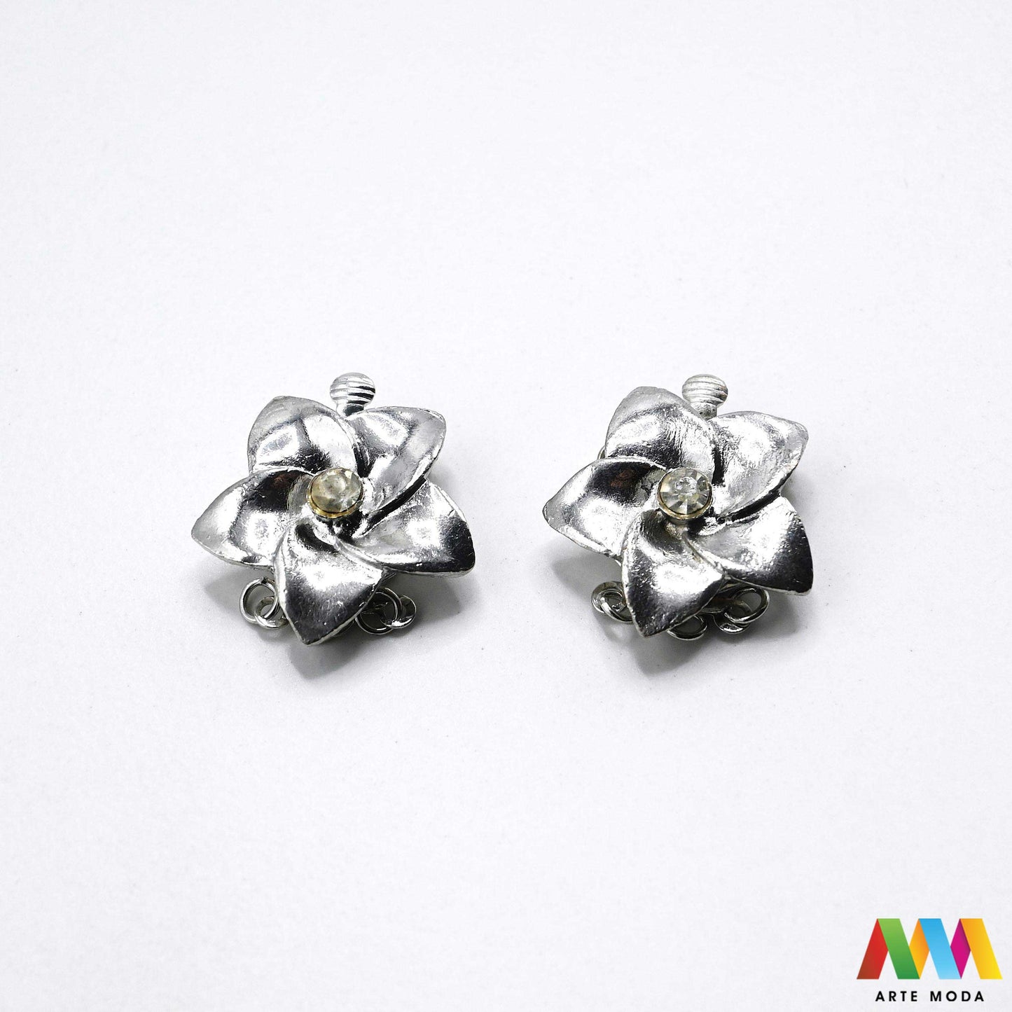 ukrasna kopča starinski nakit togl zatvarač DIY vintage romantični ukrasne kopče motivima OT dekorativni zatvarači metalni pribor statement završeci ogrlica luksuzni zlatne srebrne narukvica ukrasima luksuzne Mornarska detalje kolekcija ukrasnih metalnih kopči motive srca leptira kormila filigrana portreta dekorativni zatvarači pretvaraju svaku ogrlicu unikatni komad nakita vintage šarm mornarsku svježinu tematski zatvarači osigurat uradi sam projekt zapažen stilski besprijekoran arte moda repromaterijal