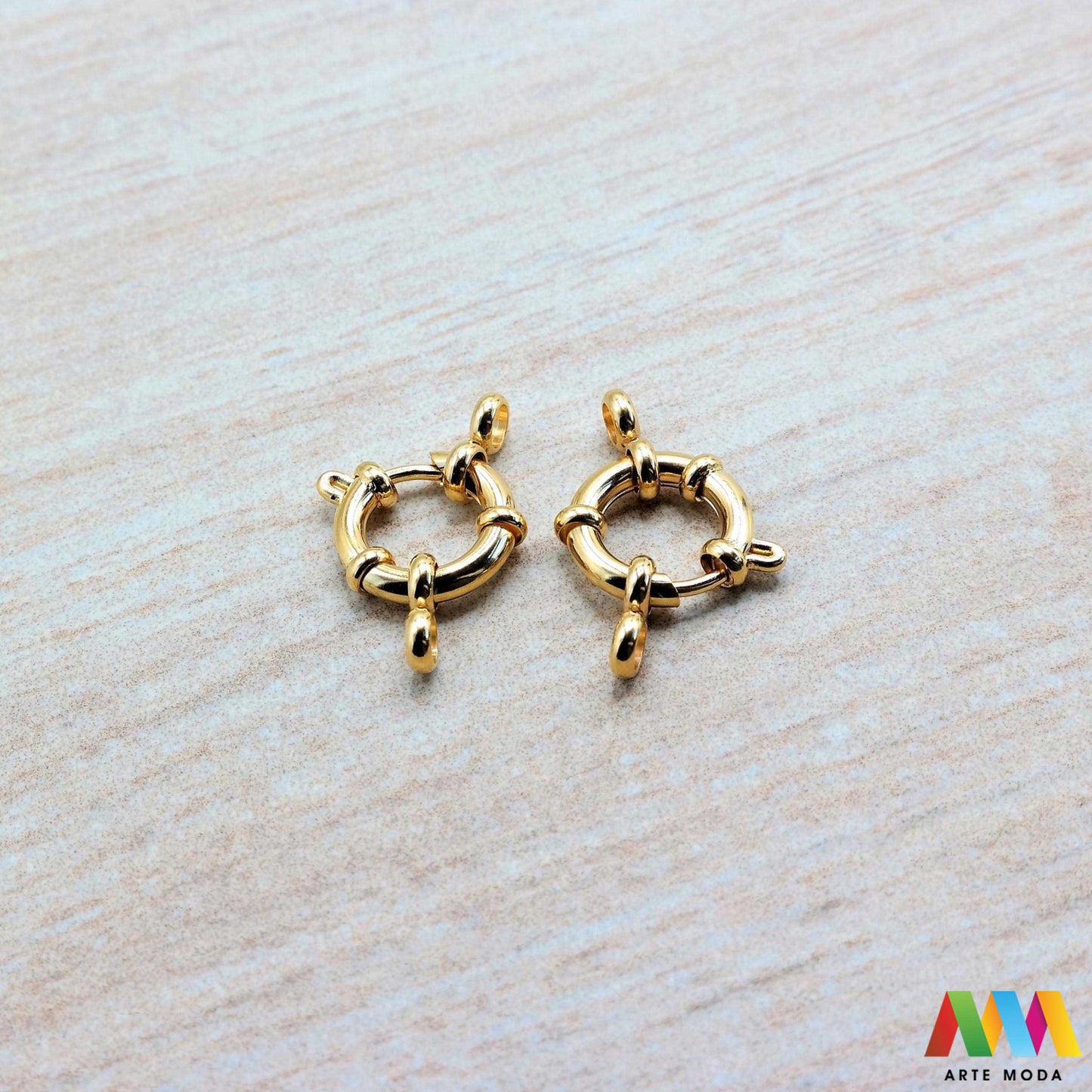 repromaterijal čelični kopče za nakit izradu nehrđajući čelik nakit pribor DIY nakit ogrlice narukvice lančiće nakitni elementi ručni rad čelične inox kopča zatvarači završeci karabin kreacije izdržljivih i elegantnih kopči od nehrđajućeg čelika klasična karabin kopča praktična magnetska kopča ili neki drugi model naše kopče sigurno zatvaranje i profesionalan izgled vašim narukvicama ogrlicama i lančićima DIY nakit kvaliteta koja traje otporna je na koroziju i hipoalergena arte moda repromaterijal