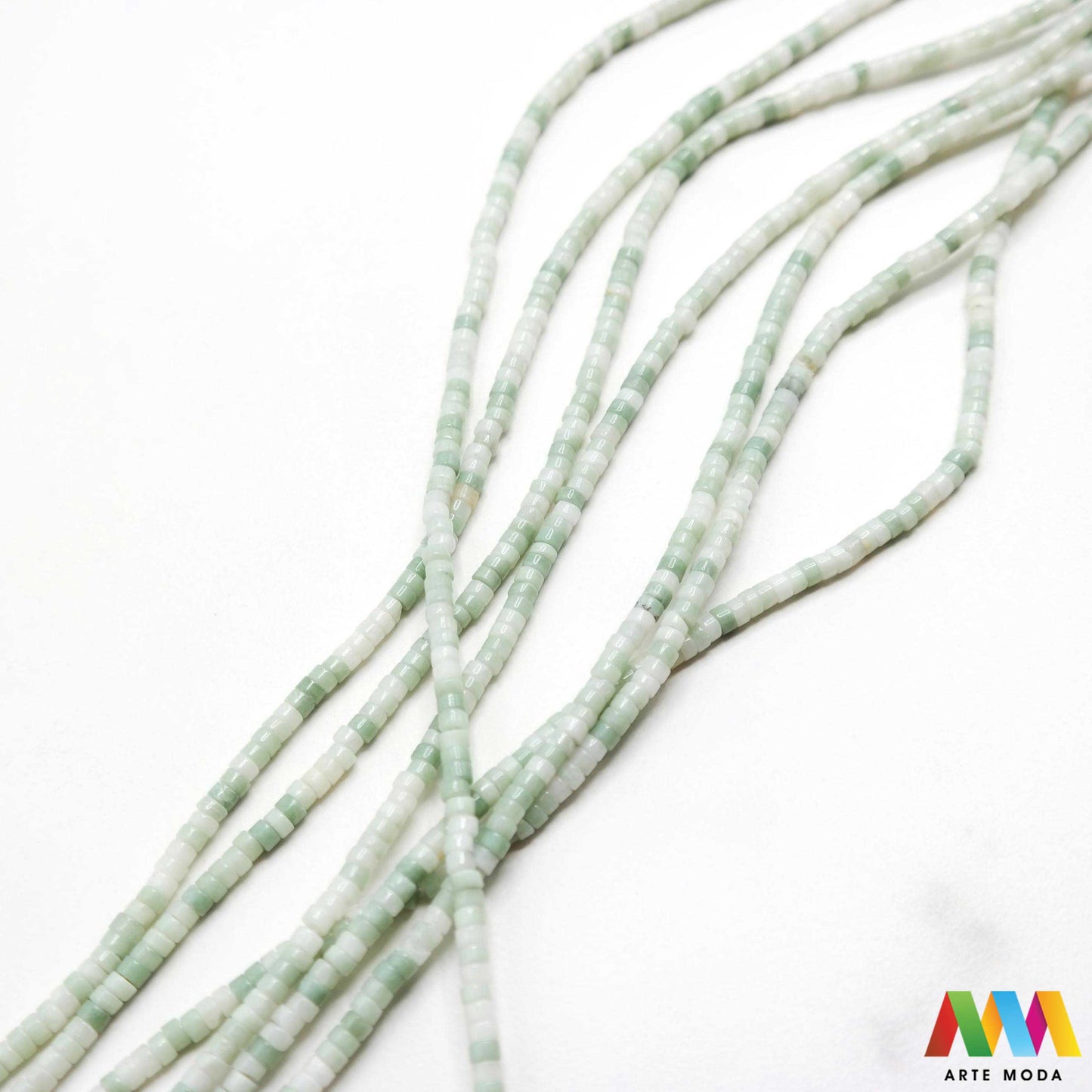 aventurin zeleni sreća prosperitet poludragi kamen kristal kalcedon polu dragi poludrago kamenje dragulj mineral kvarc prirodni meditacija Otkrijte ljepotu i moć aventurina popularnog poludragog kamena poznatog po svom zelenom sjaju i pozitivnoj energiji Vjeruje se da privlači sreću prosperitet i donosi unutarnji mir Idealan je za izradu nakita meditaciju i osobni rast