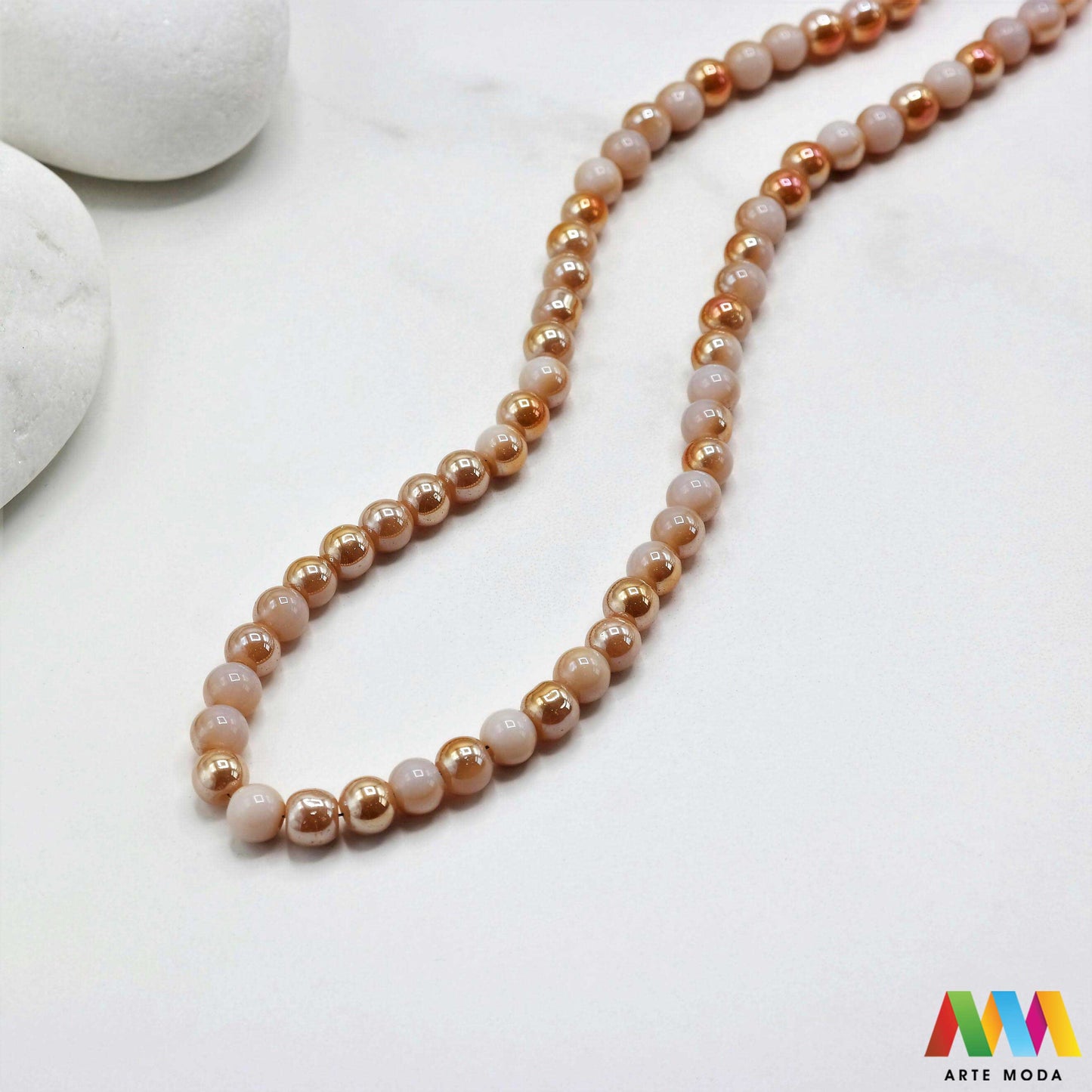 stakleni niz staklo perle zrna zrno staklena perla okrugle okrugla Staklene okrugle perle koje služe za nizanje i izradu nakita poput narukvica i ogrlica te torbica i ostalih modnih dodataka