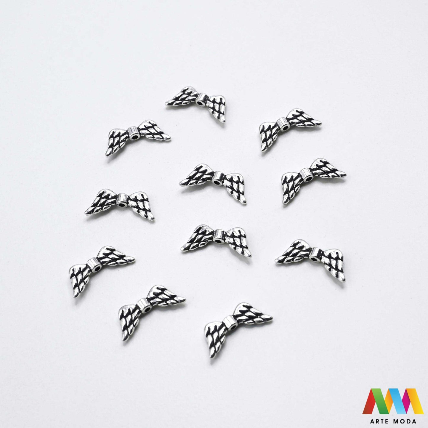 metalni sakralni privjesci krunice jednom rupom vjerski izrada krunica sakralni nakit molitvene narukvice kršćanski medaljice DIY religiozni uradi sam sakralno Križ Gospa Anđeo svetački krštenje prva pričest krizma ogrlica sakralne predmete metalnim privjescima nizanje lančić konac žicu izradu krunica molitvenih narukvica vjerskih suvenira brojanica dodatak za privjeske ključeve torbe Izrađeni od metala izraditi jedinstven vjerski predmet kao poklon vjera inspirira vašu kreativnost arte moda repromaterijal