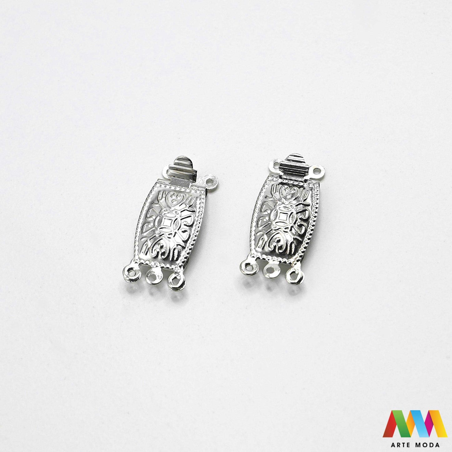 ukrasna kopča starinski nakit togl zatvarač DIY vintage romantični ukrasne kopče motivima OT dekorativni zatvarači metalni pribor statement završeci ogrlica luksuzni zlatne srebrne narukvica ukrasima luksuzne Mornarska detalje kolekcija ukrasnih metalnih kopči motive srca leptira kormila filigrana portreta dekorativni zatvarači pretvaraju svaku ogrlicu unikatni komad nakita vintage šarm mornarsku svježinu tematski zatvarači osigurat uradi sam projekt zapažen stilski besprijekoran arte moda repromaterijal