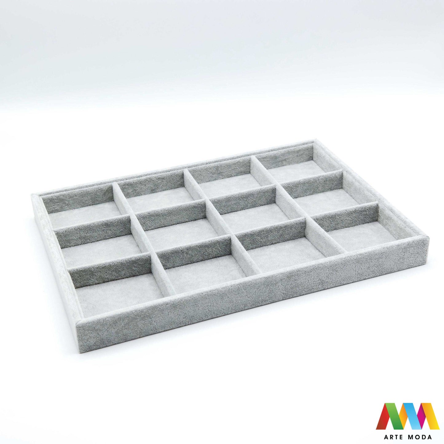 stalak, za, izlaganje, narukvica, naušnica, ogrlica, prstena, poprsja, držač, nakita, stalci, drveni, plišani, organizatori, držači, nakit, vitrine, oprema, butik, luksuzni, elegantni Istaknite ljepotu svog nakita uz naše elegantne i funkcionalne stalke. Svaki stalak je pažljivo izrađen od drva i presvučen mekanim plišom, pružajući luksuznu podlogu koja štiti vaš nakit od ogrebotina. Idealni su za izlaganje ogrlica, narukvica, naušnica i prstenja u trgovinama, izlozima ili kod kuće. arte moda repromaterijal