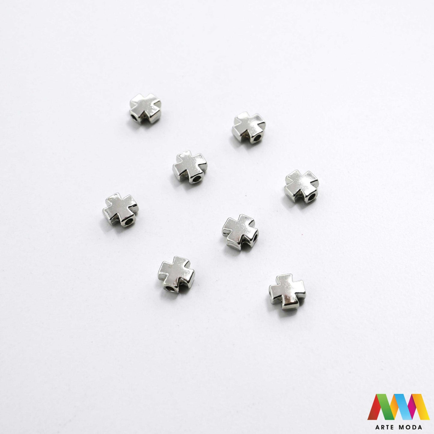 metalni sakralni privjesci krunice jednom rupom vjerski izrada krunica sakralni nakit molitvene narukvice kršćanski medaljice DIY religiozni uradi sam križevi Križ sakralne predmete metalnim privjescima jednu rupu nizanje na lančić konac žicu izradu krunica molitvenih narukvica drugih vjerskih suvenira te brojanica ogrlica dodatak za privjeske za ključeve torbe Izrađeni su od metala jedinstven vjerski predmet poklon Neka vaša vjera inspirira vašu kreativnost arte moda repromaterijal