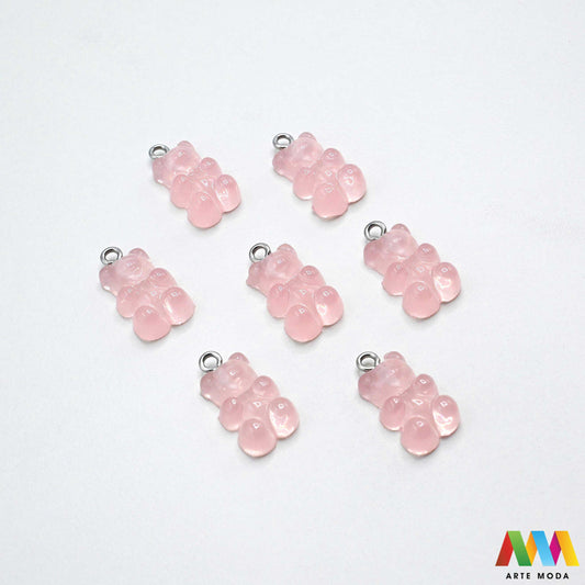 Obesek z roza medvedkom in jeklenim kavljem