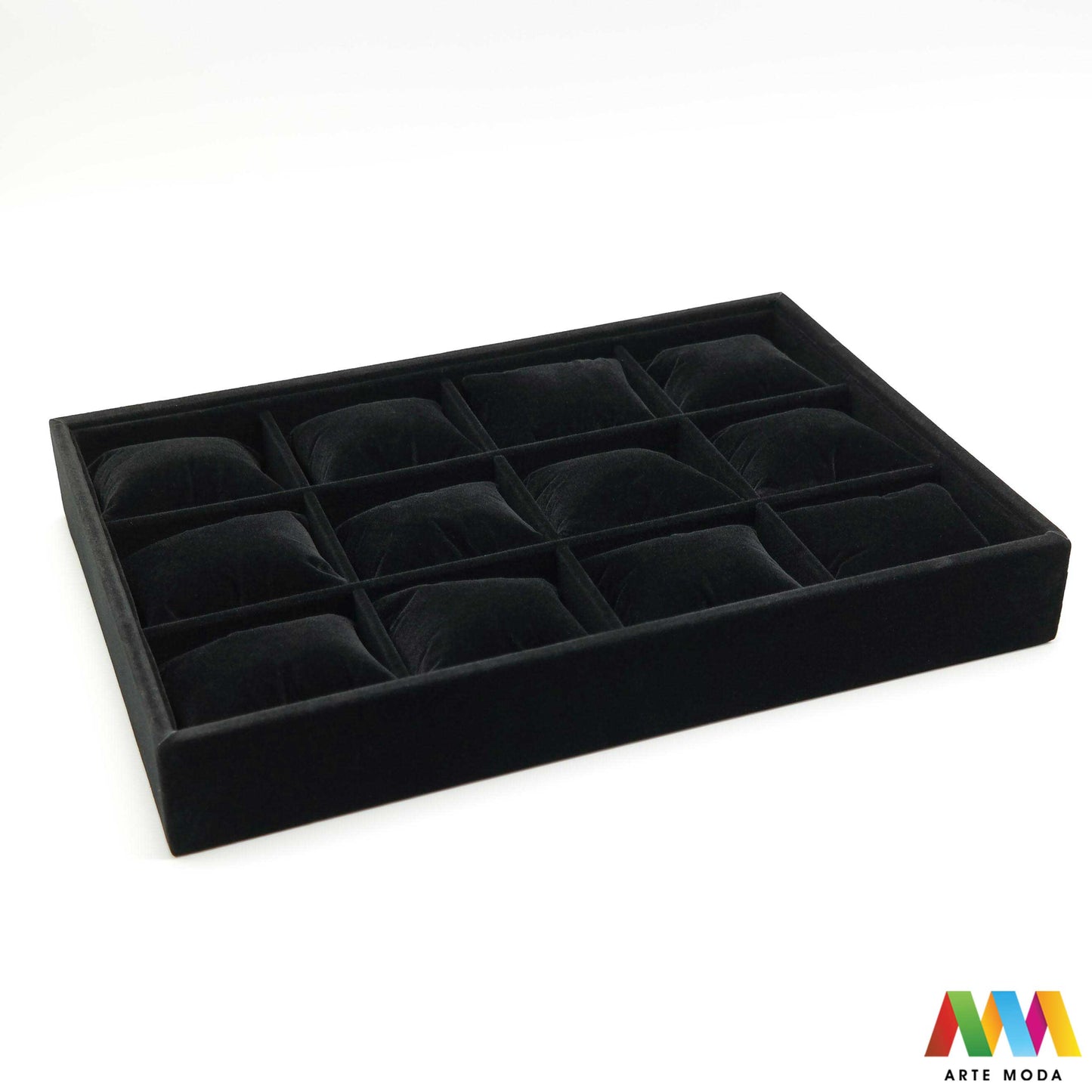 stalci za narukvice naušnica drveni skaj pamučna špaga plišani organizator držač izlaganje nakita oprema butik prezentacija elegantni luksuzni Predstavite svoje narukvice na najljepši način uz naše unikatne drvene stalke presvučene plišom skajem ili pamučnom špagom Svaki stalak pruža savršenu podlogu koja štiti nakit od ogrebotina istovremeno nudeći raznolikost tekstura i stilova – od nježne elegancije pliša preko moderne profinjenosti skaja do rustikalnog šarma pamučne špage arte moda repromaterijal