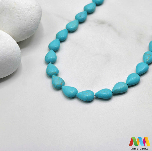 tirkiz poludragi kamen kristal mineral nakit prirodni meditacija zaštita sreća plava grlena čakra ljekovito kamenje energija kristala Simbol neba i mora ovaj prekrasni plavi poludragi kamen cijenjen je zbog svoje ljepote i metafizičkih svojstava Vjeruje se da pomaže u komunikaciji donosi sreću i štiti od negativne energije Savršen je za izradu nakita i meditaciju