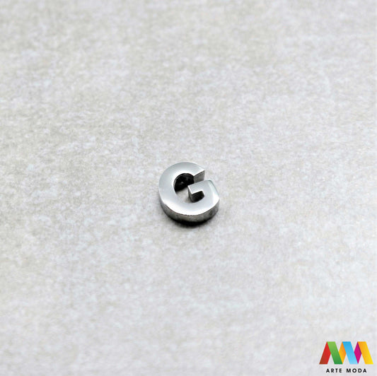 A slovo slova privjesak s jednom rupom privjesak od čelika privjesak čelik repromaterijal čelični ogrlice ogrlica narukvica narukvice nanožnica nehrđajući slova izrađena od nehrđajućeg čelika 316L koja služe za izradu nakita poput narukvica ili ogrlica najčešće se koriste za nizanje na sajlu, gumu, flaks i ostale materijale