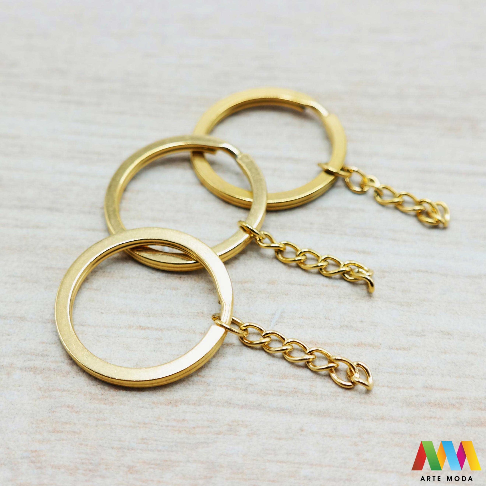 privjesak za ključeve alka alke ključ od čelika repromaterijal čelični nehrđajući Alke za ključeve izrađene od nehrđajućeg čelika 316L koje služe kao baza za izradu privjeska za ključeve najčešće se na njih stavljaju privjesci ili pločice za gravuru