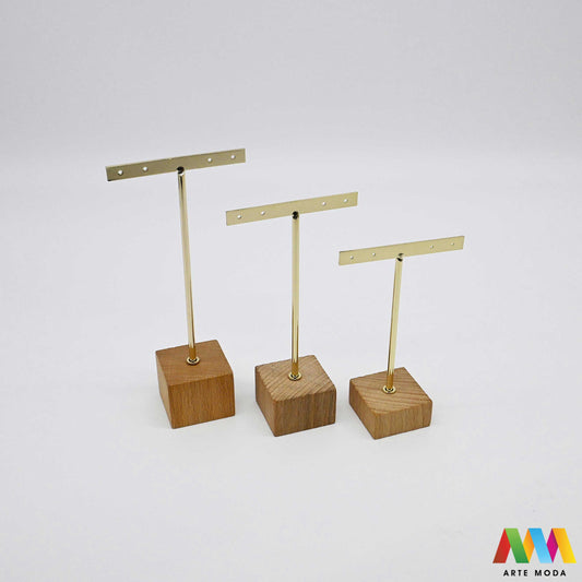 stalci za naušnice naušnica drveni metalni plišani organizator držač izlaganje nakita oprema butik prezentacija elegantni luksuzni vitrine Istaknite ljepotu svake naušnice uz elegantnih i funkcionalnih stalaka klasičnih drvenih stalaka presvučenih mekanim plišom luksuznu pozadinu i štite nakit te modernih metalnih stalaka čistih linija za minimalistički ili industrijski izgled za trgovine izložbe ili organizaciju kod kuće naši stalci osiguravaju da vaše naušnice budu u centru pažnje arte moda repromaterijal