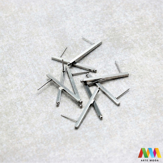 iglice za naušnice udice nehrđajući čelik kirurški materijal izrada nakita hipoalergenski naušnica materijal uradi sam alke pikavci pikavac iglica repromaterijal čelični baza igle pločica bazu za izradu naušnica Naše iglice od nehrđajućeg čelika kirurški čelik savršene su za vas Hipoalergene su sigurne za osjetljivu kožu ne hrđaju i ne mijenjaju boju Lako se kombiniraju s perlama privjescima poludragi kamenom cirkonima ili biserima  izradite trajne unikatne i elegantne naušnice arte moda repromaterijal