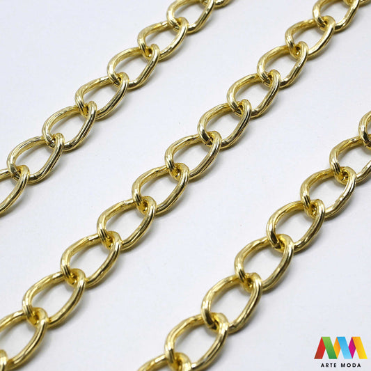 aluminijski lanac torbe ruksak nakit lagani izrada aluminij DIY materijal remen ogrlice narukvice karike ručke pribor komponente ukrasni repromaterijal Želite lagan i trendi materijal Aluminijski lanci savršeni su za vaše projekte Idealni su za izradu laganih remena za torbe ili statement nakita ogrlice narukvice Lakši su od klasičnih metala ne opterećuju i dolaze u raznim bojama i debljinama Lako ih je rezati i oblikovati laganu eleganciju za svoj uradi sam nakit i modne dodatke arte moda repromaterijal