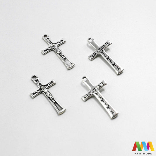 metalni sakralni privjesci krunice jednom rupom vjerski izrada krunica sakralni nakit molitvene narukvice kršćanski medaljice DIY religiozni uradi sam križevi Križ sakralne predmete metalnim privjescima jednu rupu nizanje na lančić konac žicu izradu krunica molitvenih narukvica drugih vjerskih suvenira te brojanica ogrlica dodatak za privjeske za ključeve torbe Izrađeni su od metala jedinstven vjerski predmet poklon Neka vaša vjera inspirira vašu kreativnost arte moda repromaterijal