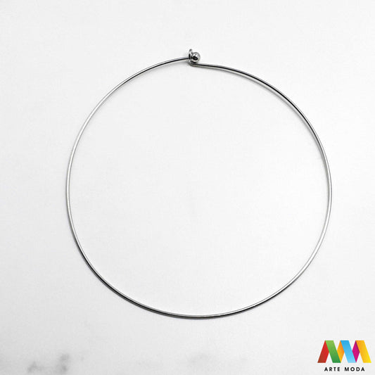 baza za ogrlicu metalna ogrlica DIY izrada pribor nakit kopča navojna kuglična osnova podloga ogrlica personalizirana navojnim zatvaranjem kuglica Širok izbor kvalitetnih baza s različitim vrstama zatvaranja Birajte između praktičnih navojnih kopči klasičnih običnih kopči ili elegantnih kugličnih kopči Naše baze su savršena baza za vaše kreativne projekte i omogućuju vam da kreirate jedinstvene ogrlice prilagođene vašem stilu