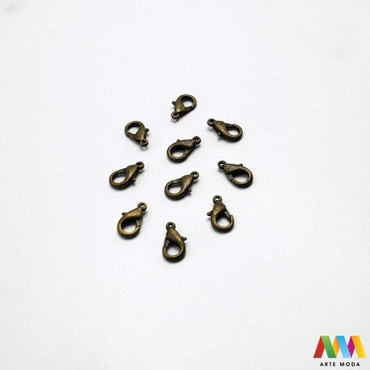 kopče metalne karabiner togl magnet kukice narukvice ogrlice zatvarači nakit DIY metalni pribor spajanje nakita srebrne zlatne karabin magnetne završne kopča narukvica ogrlica Osigurajte svoj nakit Metalne kopče su esencijalne za sigurno završavanje ogrlica i narukvica Birajte između karabin kopči pouzdanost magnetnih kopči lakoća i togl kopči stil Kvalitetni zatvarači u raznim bojama temelj svakog uradi sam nakit projekta arte moda repromaterijal