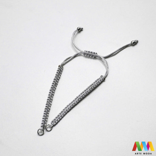 pletene baze za narukvice izrada narukvica DIY nakit podesive konop baze materijal uradi sam ručno rađene makrame podesive plastična kuglica metalna alkica Iskoristite svoju kreativnost uz pletene baze za narukvice izradu nakita baza izrađena je od izdržljivog sintetičkog pletenog konopca metalnim alkicama i podesivim plastičnim kuglicama za savršeno pristajanje Dodajte omiljene perle privjeske ili čvoriće i izradite unikatne i personalizirane narukvice za sebe ili kao poklon arte moda repromaterijal