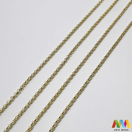 aluminijski lanac torbe ruksak nakit lagani izrada aluminij DIY materijal remen ogrlice narukvice karike ručke pribor komponente ukrasni repromaterijal Želite lagan i trendi materijal Aluminijski lanci savršeni su za vaše projekte Idealni su za izradu laganih remena za torbe ili statement nakita ogrlice narukvice Lakši su od klasičnih metala ne opterećuju i dolaze u raznim bojama i debljinama Lako ih je rezati i oblikovati laganu eleganciju za svoj uradi sam nakit i modne dodatke arte moda repromaterijal