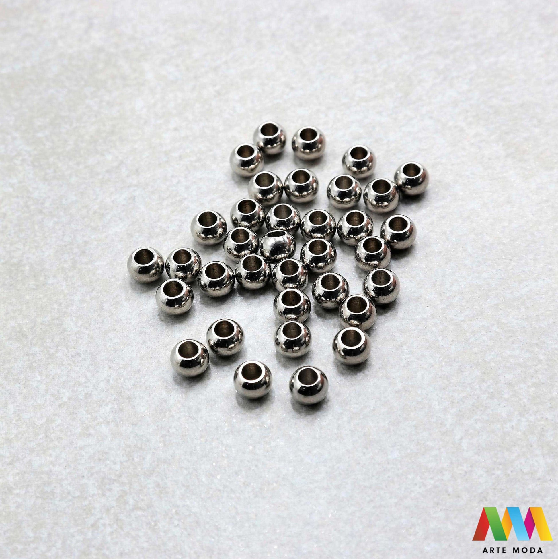 kuglice kuglica narukvica narukvice ogrlica ogrlice čelik repromaterijal čelična čelične nehrđajući izrađene od nehrđajućeg čelika koje služe za izradu nakita poput narukvica ili ogrlica najčešće se koriste za nizanje na sajlu gumu flaks i ostale materijale