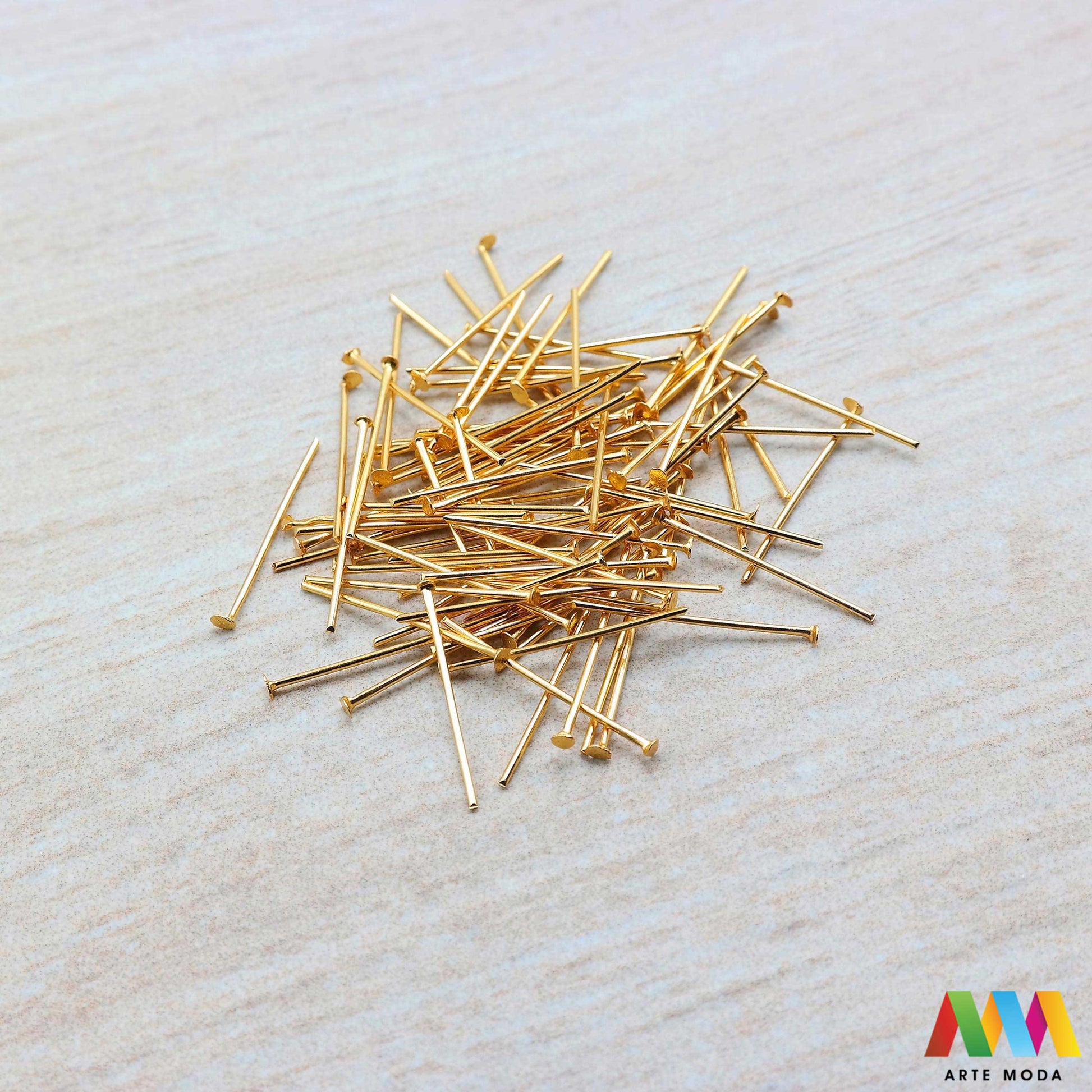 čavlići za viseće privjeske perle čavao naušnice narukvica ogrlica čelik repromaterijal čelični nehrđajući viseći privjesak kuka kuglica izrada pribor nakit inox spojni elementi baza element za stvaranje unikatnih visećih privjesaka i ukrasa čavlići od visokokvalitetnog nehrđajućeg čelika izradu naušnica ogrlica narukvica i krunica jednostavno nanižete perle i stvorite privlačne dugotrajne viseće elemente Otporni na koroziju i hipoalergeni idealni su za sve vaše kreativne projekte arte moda repromaterijal