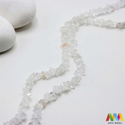 poludragi kamen čips kamenčići nakit diy ručni rad prirodni mineral kristal Gorski kristal Mali komadići prirodnog kamena različitih boja i tekstura idealni za izradu nakita dekoracija i umjetničkih projekata U našoj ponudi pronaći ćete široki izbor čipsa od popularnih poludragih kamenja poput ahata tirkiza ametista i mnogih drugih