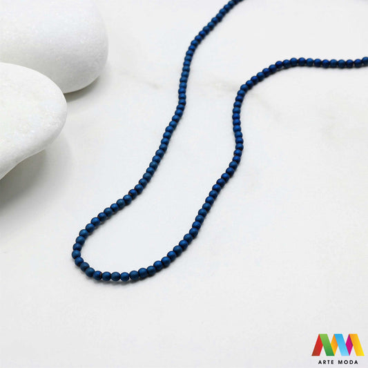 hematit krvavi kamen poludragi mineral metalni sjaj kvarc zrcalo kristal prirodni metalik meditacija zaštita repromaterijal Hematit (ili krvavi kamen) je prirodni mineral smeđe sive ili crne boje karakteriziran prisustvom hladnog metalnog sjaja Vjeruje se da pomaže u jačanju volje samopouzdanja i povezanosti s majkom zemljom Nakit izrađen od njega fascinira svojim tajanstvenim zrcalnim sjajem