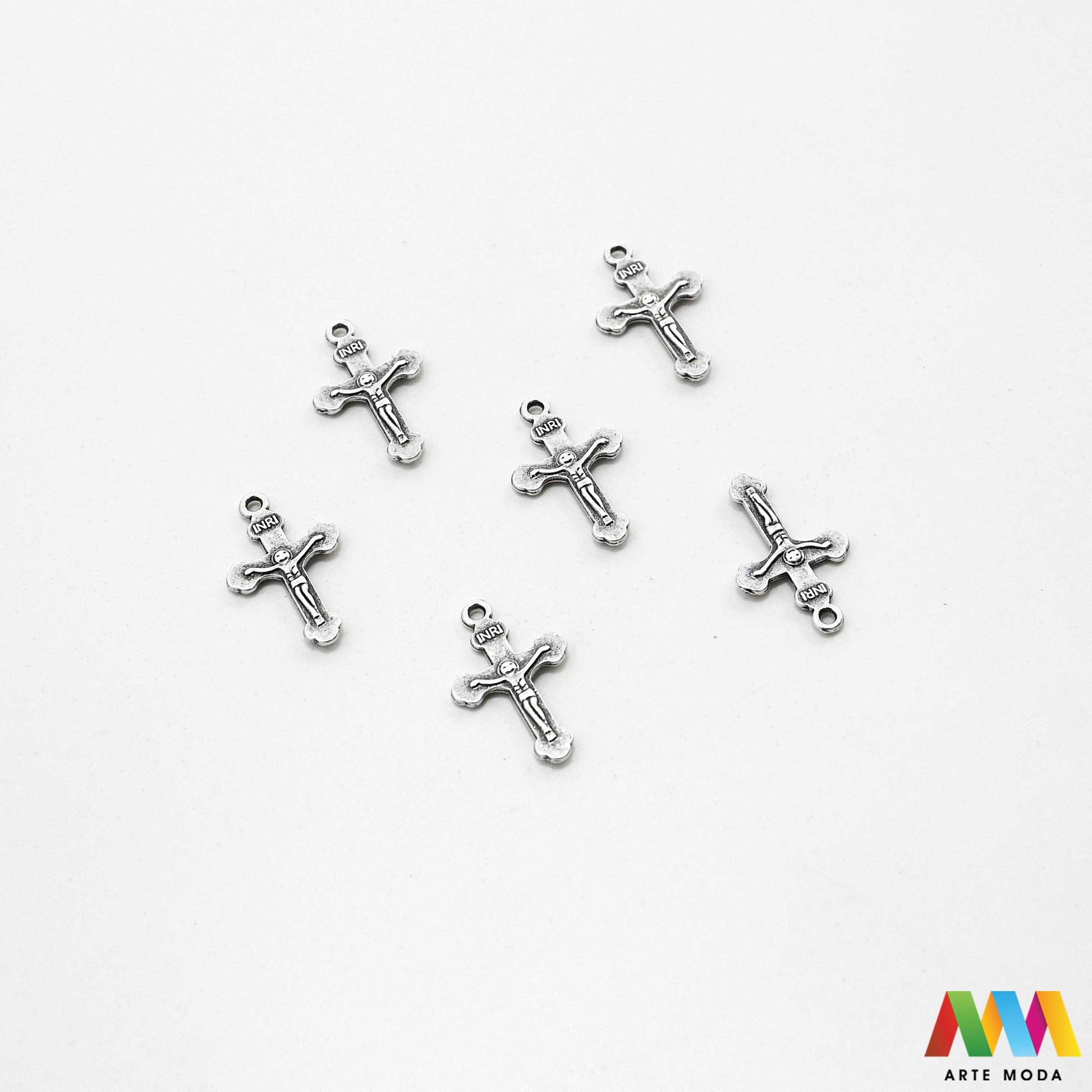 metalni sakralni privjesci krunice jednom rupom vjerski izrada krunica sakralni nakit molitvene narukvice kršćanski medaljice DIY religiozni uradi sam križevi Križ sakralne predmete metalnim privjescima jednu rupu nizanje na lančić konac žicu izradu krunica molitvenih narukvica drugih vjerskih suvenira te brojanica ogrlica dodatak za privjeske za ključeve torbe Izrađeni su od metala jedinstven vjerski predmet poklon Neka vaša vjera inspirira vašu kreativnost arte moda repromaterijal