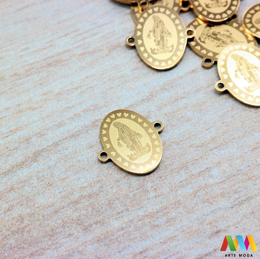 sakralni privjesci od čelika vjerski duhovni križevi medaljice vjerskim simbolima duhovnim motivima nakit značenjem čelični nehrđajućeg svetaca personalizirani anđeo Pronađite smirujući i snažan izraz svoje vjere i duhovnosti u našoj kolekciji sakralnih privjesaka izrađenih od kvalitetnog nehrđajućeg čelika Ovi izdržljivi i elegantni privjesci s vjerskim simbolima i duhovnim motivima idealni su za svakodnevno nošenje i kao promišljeni dar arte moda repromaterijal