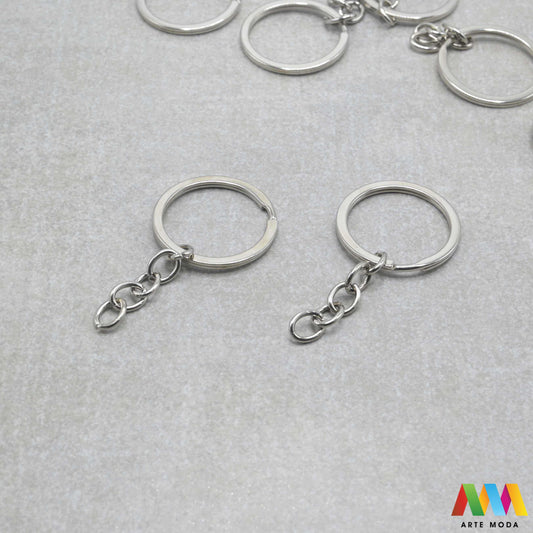 prsteni split rings privjesak baza metalni srebrne DIY lancem baze nakit materijal Osigurajte svoje kreacije uz najčvršće baze Naše metalne alke za ključeve neizostavan su repromaterijal za izradu personaliziranih privjesaka suvenira unikatnih detalja za torbe Zahvaljujući dizajnu dvostrukog prstena ove alke pružaju maksimalnu sigurnost i zadržavaju svoj oblik i nakon dugotrajnog korištenja Izaberite idealnu veličinu za svoj uradi sam projekt stvorite praktične trajne modne dodatke arte moda repromaterijal