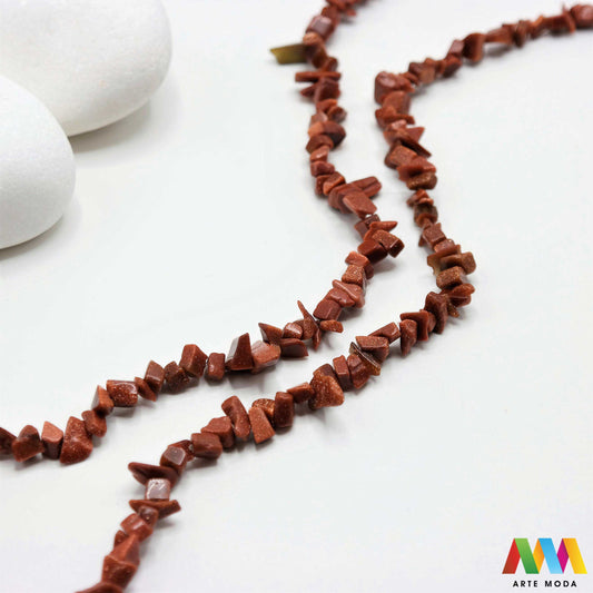 poludragi kamen čips kamenčići nakit diy ručni rad prirodni mineral kristal Sunčev kamen Mali komadići prirodnog kamena različitih boja i tekstura idealni za izradu nakita dekoracija i umjetničkih projekata U našoj ponudi pronaći ćete široki izbor čipsa od popularnih poludragih kamenja poput ahata tirkiza ametista i mnogih drugih